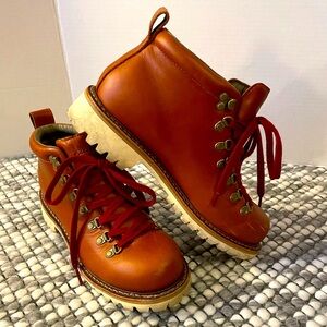 Eddie Bauer K-6 leather hiking boot in Paprika